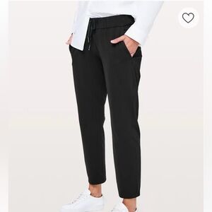 Lululemon Women’s Black Stretch On the Fly Pant 7/8 Length